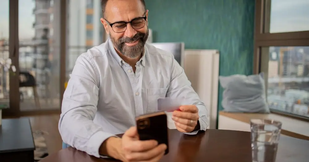 a praticidade de ter um cartão de visitas sempre à mão